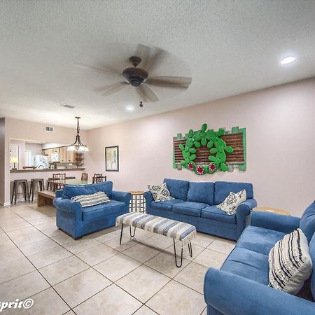The Iron Cactus Condo On The Comal Cw C102 New Braunfels Exteriör bild
