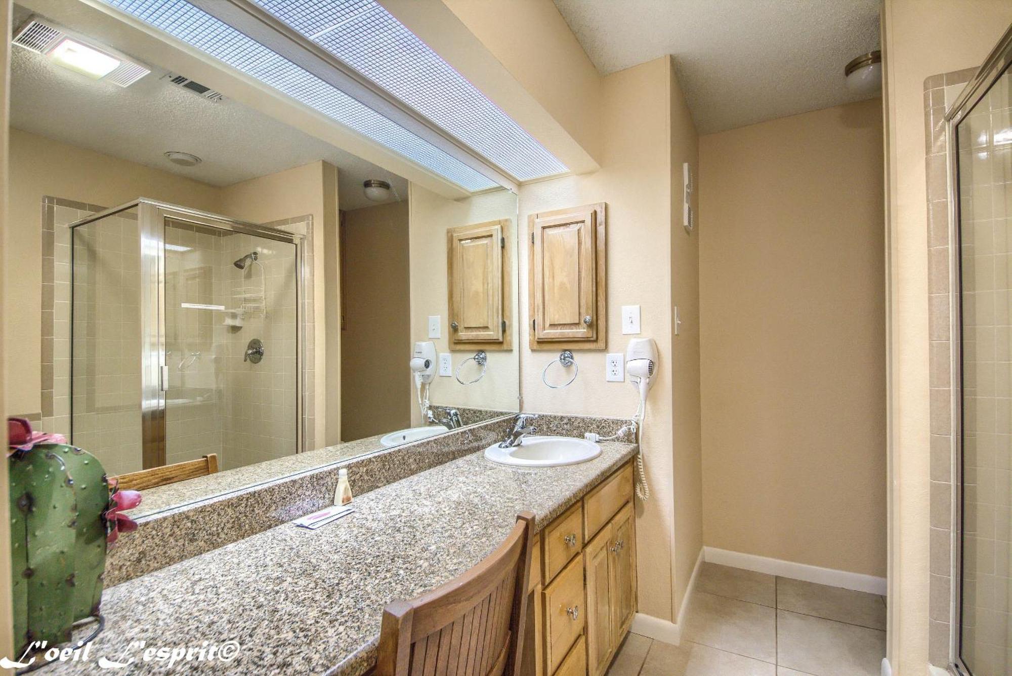 The Iron Cactus Condo On The Comal Cw C102 New Braunfels Exteriör bild