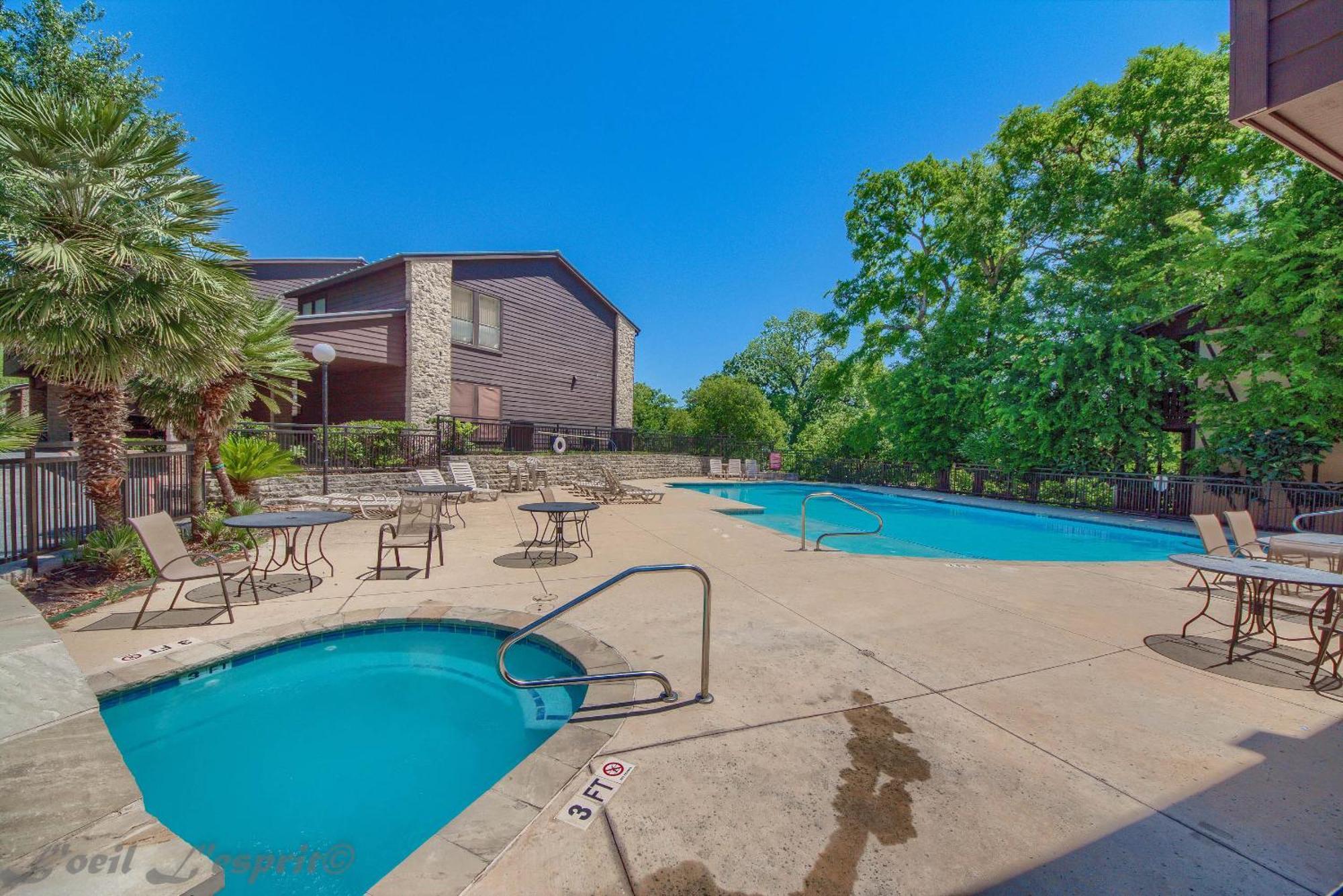 The Iron Cactus Condo On The Comal Cw C102 New Braunfels Exteriör bild