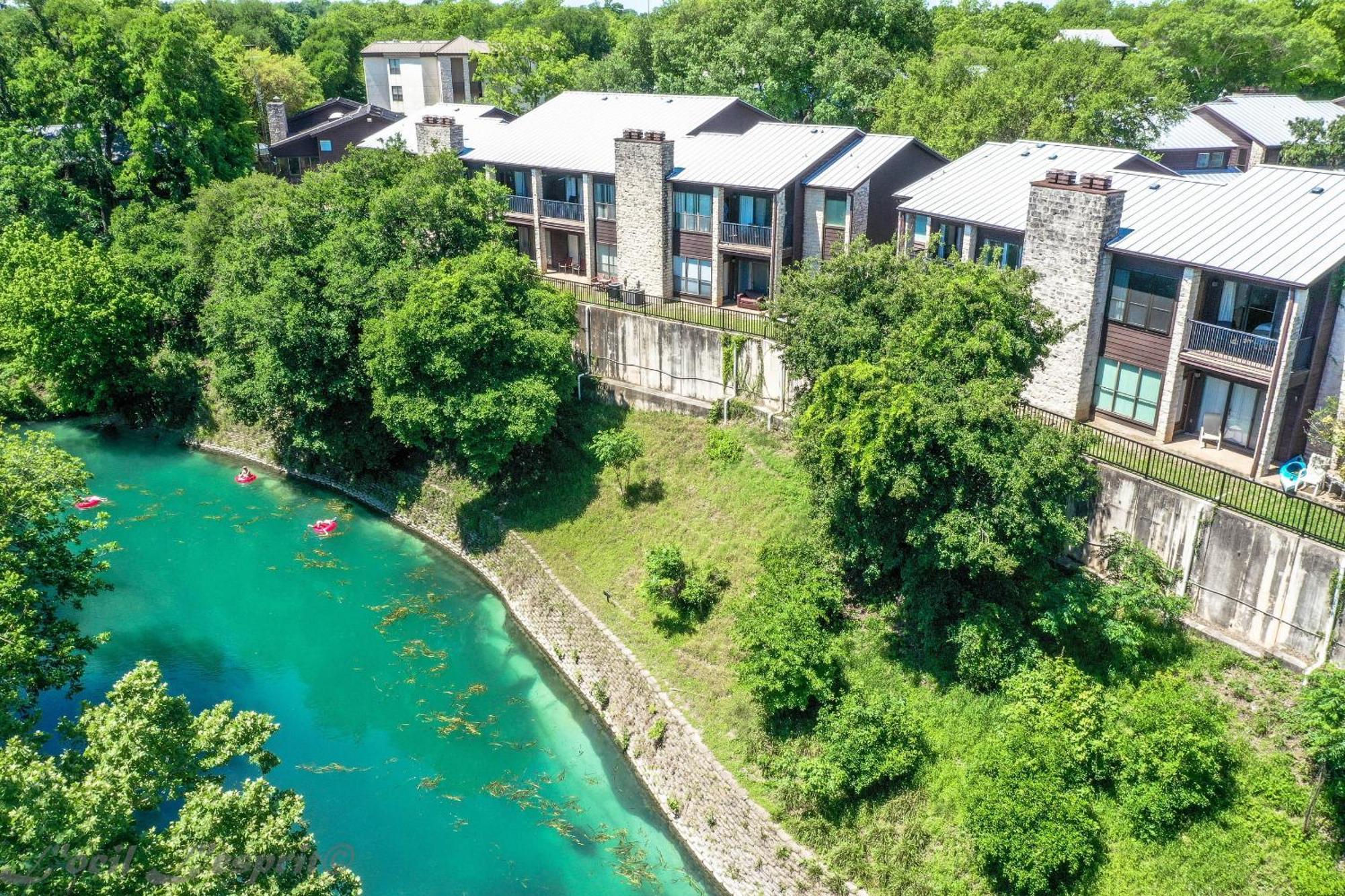 The Iron Cactus Condo On The Comal Cw C102 New Braunfels Exteriör bild